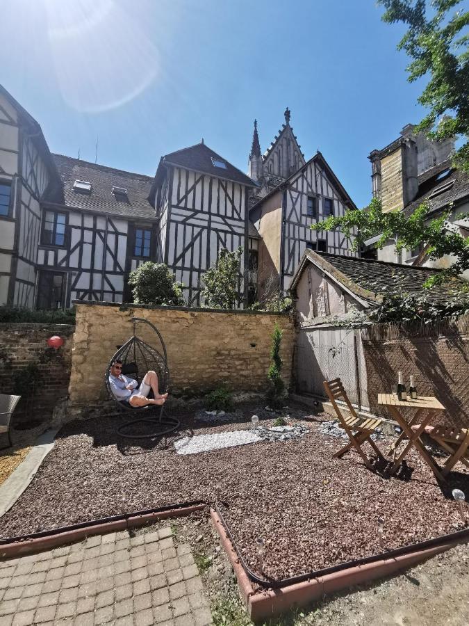 Le Chat De La Cathedrale - Calme - Jardin - Wifi Troyes Bagian luar foto